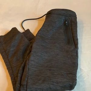 American eagle men’s joggers size XS